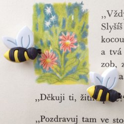 画像1: アメリカ ボタンガローア 3個-横向きミツバチ