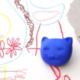 画像: フランス製 プラスチックボタン ねこさんフェイス ブルー3個