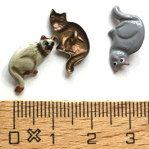 画像: メタルボタン おすわり猫キャット グレー
